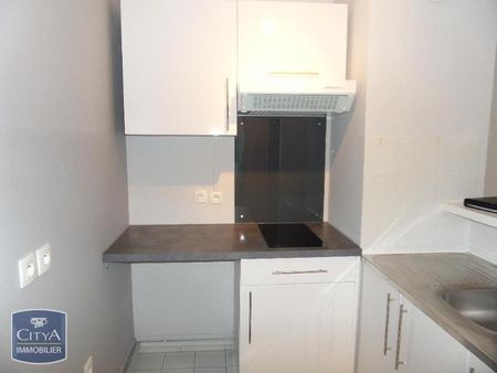 Location Appartement 2 pièces 47m² LILLE 59000 - Photo 5