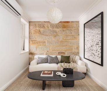 Wide sandstone terrace - Photo 1