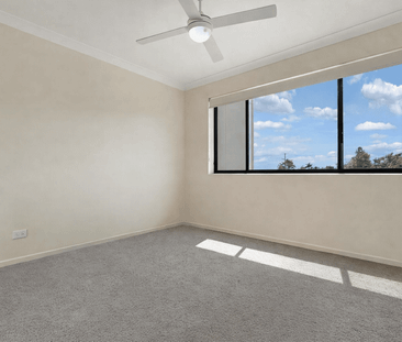 Modern Townhouse in Secure Complex - Photo 2