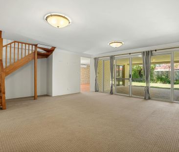 Spacious Family Home in Sought-After Ravenswood estate - Photo 2