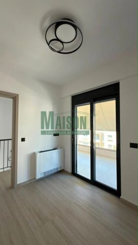 Μοναδική μεζονέτα στην Άνω Γλυφάδα 88 τ.μ. 1800 € - Φωτογραφία 2
