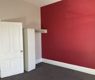 Two bedroom on Stanmore! - Photo 5