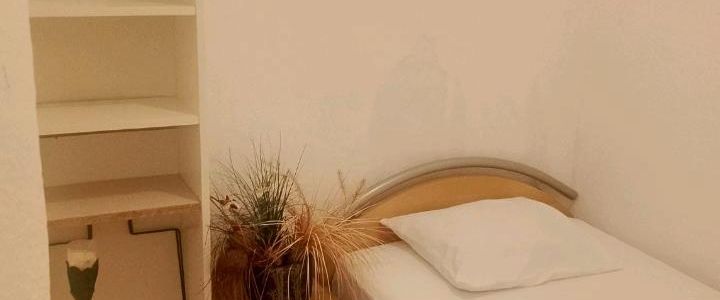 Schönes helles kleines Zimmer neben dem Schloss Charlottenburg - Photo 1