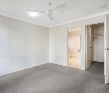 LOW MAINTENANCE 3 BEDROOM HOME - Photo 4