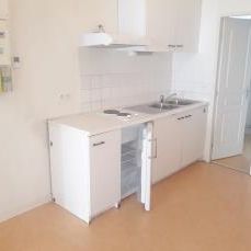 Location Appartement 1 pièce 35m² BORDEAUX 33000 - Photo 4