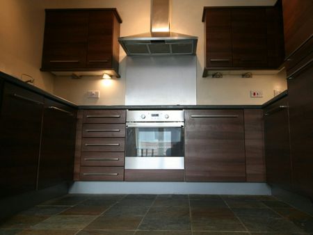 Flat to rent on - Photo 3