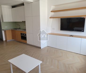 VERSAILLES SAINT LOUIS - 2 Pièces MEUBLÉ 35m² au 4ème étage, - Photo 3