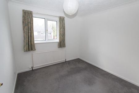3 bedroom semi-detached house to rent - Photo 4