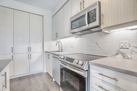 For Lease - 75 Oneida Crescent Unit# 1806, Richmond Hill, Ontario - Photo 3