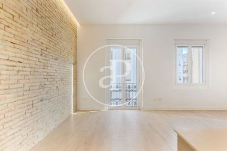 3 bedroom luxury Flat for rent in Valencia - Photo 3