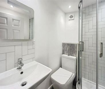 3 bedroom end of terrace house to rent - Photo 4