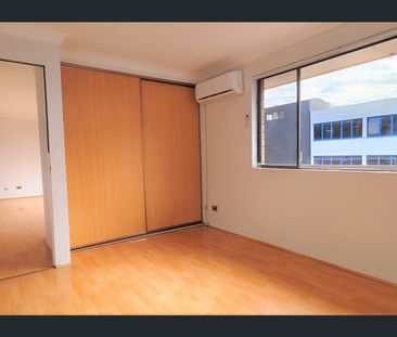 CONVENIENTLY LOCATED! - Photo 2