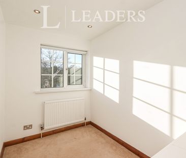 3 bedroom house to rent Normanton Spring Road, Sheffield, South Yor... - Photo 1