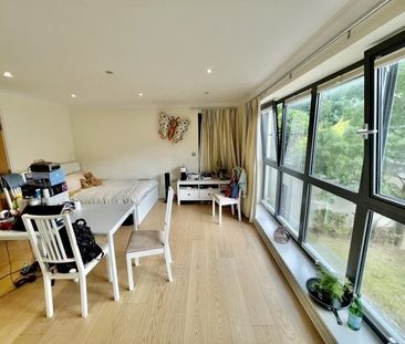 Room in a Shared Flat, Canal Boulevard, NW1 - Photo 4