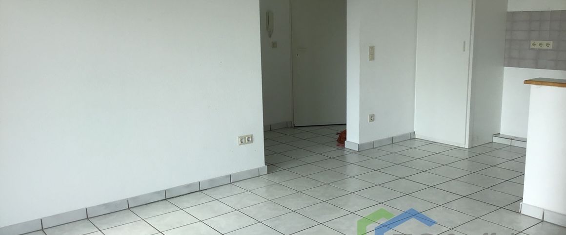 Berufstätige Einzelperson gesucht! - Foto 1