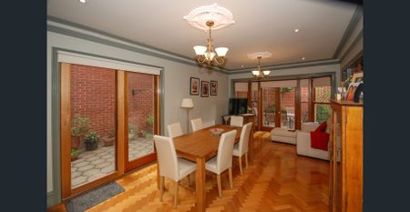 5/211 Highfield Road, Camberwell, Vic 3124 - Photo 2