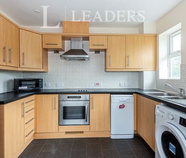 2 bedroom apartment to rent Oriental Road, Woking, GU22 - Photo 3