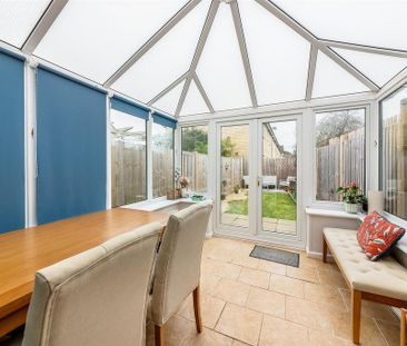 2 bedroom end of terrace house to rent - Photo 2