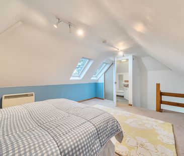 Hewshott Lane, Liphook, Hampshire, GU30 - Photo 5