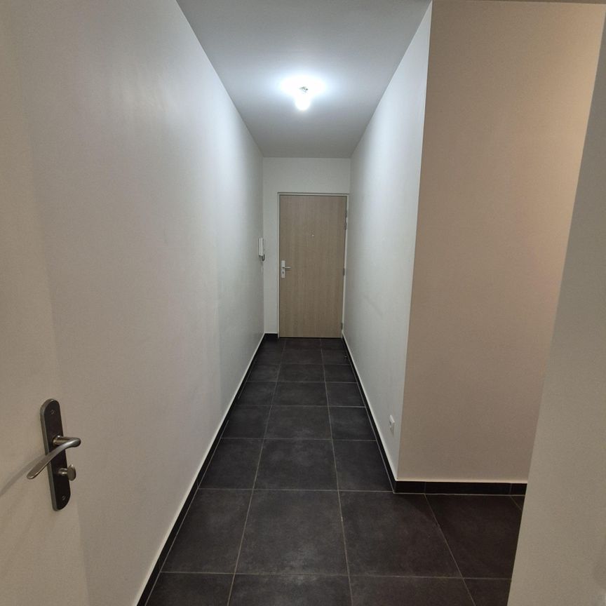 Location Appartement 2 pièces 42m² NOISY LE GRAND 93160 - Photo 1