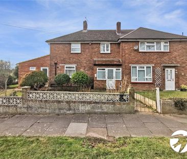 3 bedroom end of terrace house to rent - Photo 3