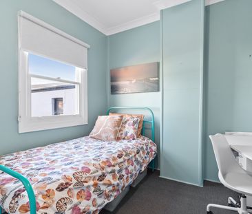 13 Stevenson Place, Newcastle East NSW 2300 - House For Rent | Domain - Photo 6