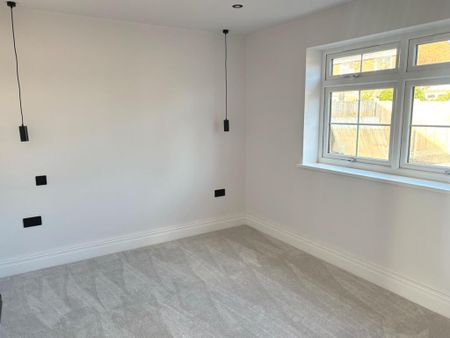 3 bedroom bungalow to rent - Photo 5