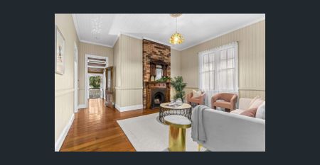 Character-Filled Family Home in the Heart of Woolloongabba - Photo 3