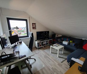 Moderne und toll aufgeteilte 3 Zimmer - Dachgeschosswohnung mit Balkon in Alpen! - Photo 5