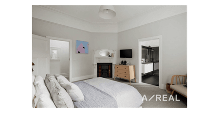 Elegant Edwardian Residence with Modern Extension and Swimming Pool - Photo 4