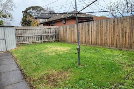 3 Mead Court, Oakleigh VIC 3166 - House For Rent | Domain - Photo 4