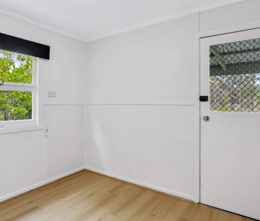 Renovated Coastal Cottage – Walk to Margate Beach Contact Julie Syk... - Photo 2