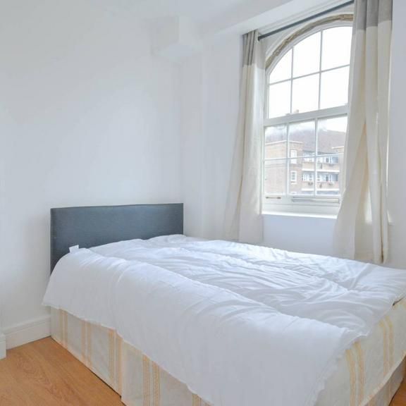 3 bedroom flat to rent - Photo 1