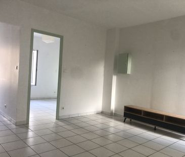 Location Appartement 2 pièces 43m² LA ROCHE CHALAIS 24490 - Photo 3