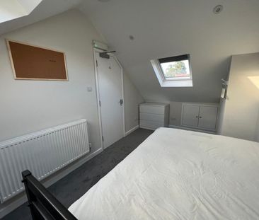 5 Bed Semi-Detached House, Lawn Road, BS16 - Photo 6