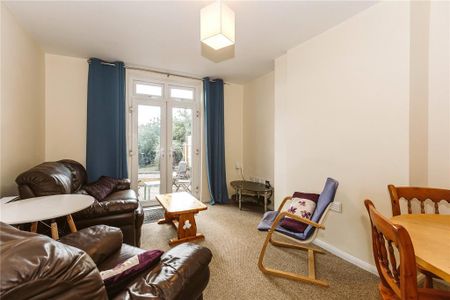 4 bedroom terraced house to rent - Photo 2