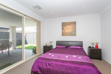 Perfect easy care home! - Photo 5