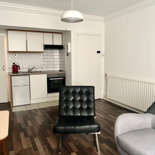 1-bedroom apartment for rent in City Center, Dublin - Photo 1