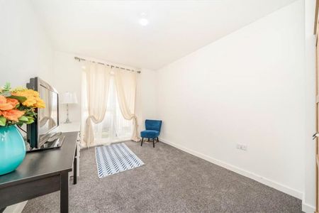 Bowen Drive, SE7, London - Photo 5