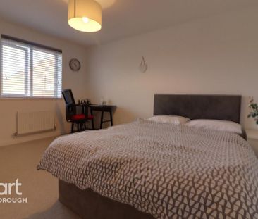 4 bedroom semi-detached house to rent - Photo 4