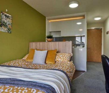 Studio to rent - Photo 2