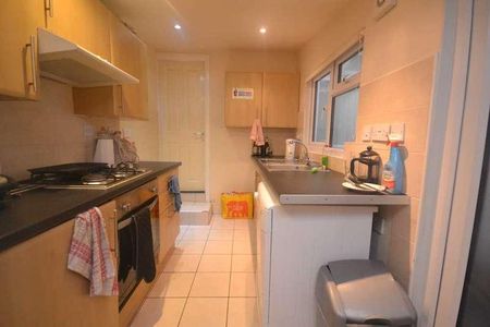 Blenheim Gardens, Reading, RG1 - Photo 3