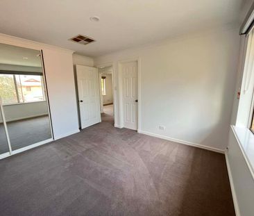 NEAT & TIDY 3x2 HOME - Photo 2