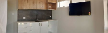 1 Bedroom unit - Photo 3