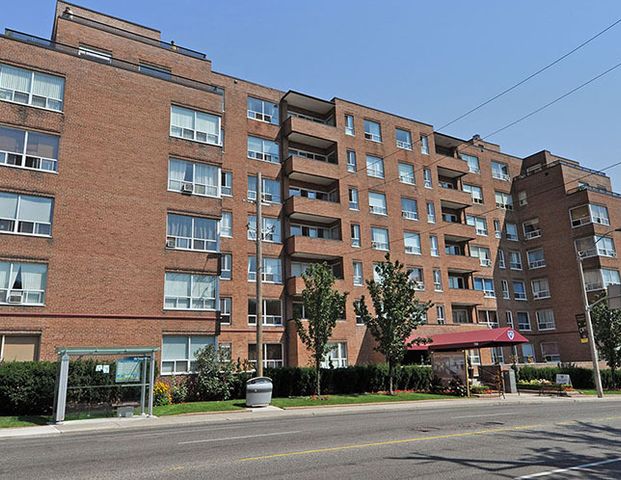 Forest Hill | 780 Eglinton Avenue West, Toronto - Photo 1