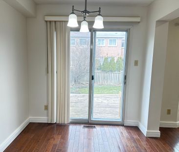 For Lease - 152 Observatory Lane, Richmond Hill, Ontario - Photo 4