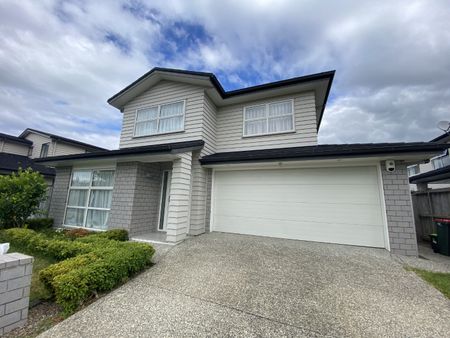 5 Bedroom in Flat Bush - Photo 3