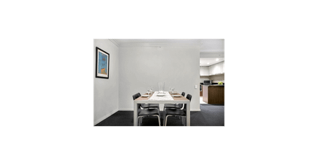 Well presented one bedroom plus Study - Photo 5