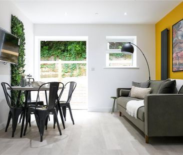 6 bedroom semi-detached house to rent - Photo 1