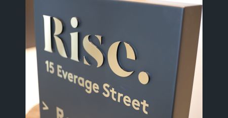 Contemporary Living with Spectacular Views - Photo 4